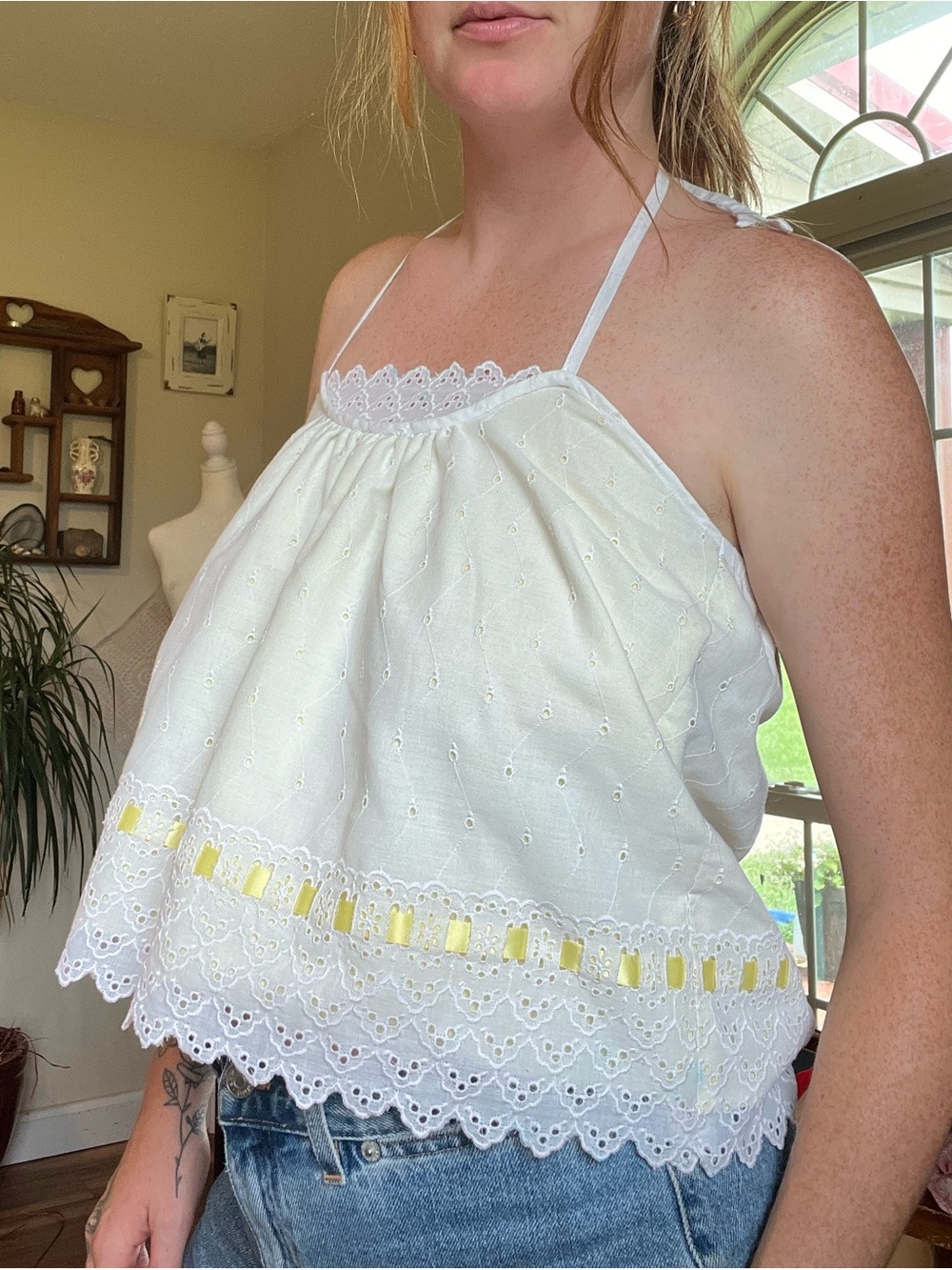Vintage handmade pale yellow and white eyelet lace halter top medium